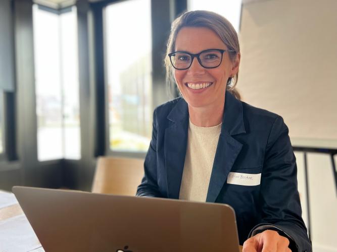 Prof Esther Becker
