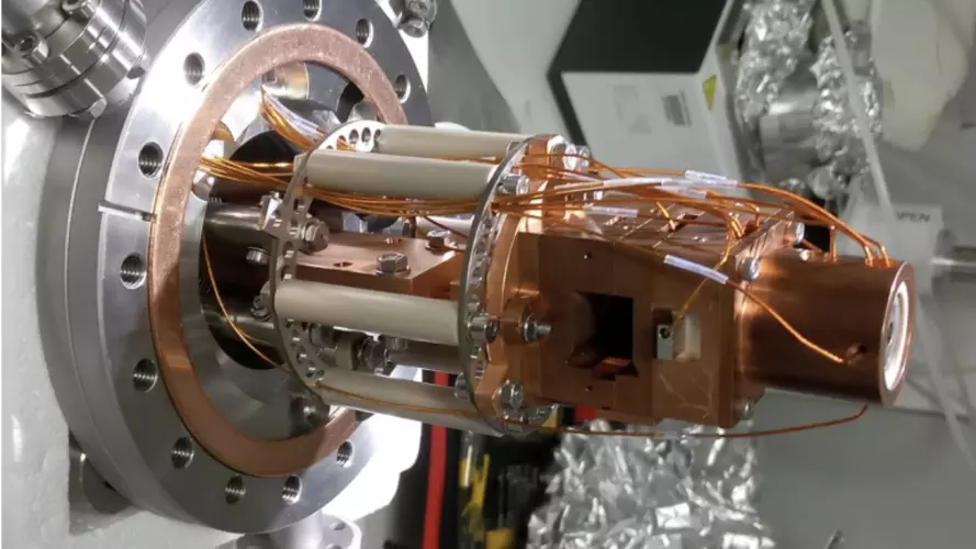 mass spectometer