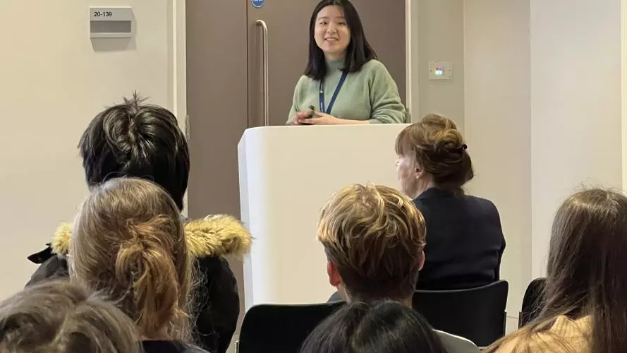 yujia qing giving the kred talk