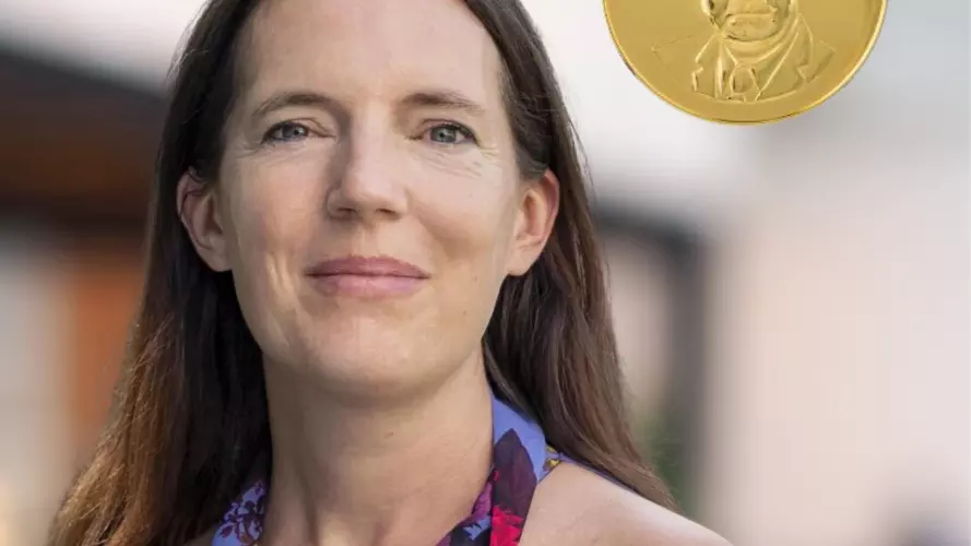 Photo of Molly Stevens with the Chapman Medal in the corner