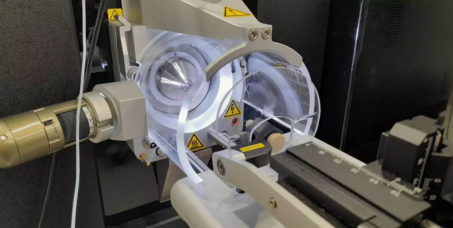 picture of the mass spectrometer used in the research.